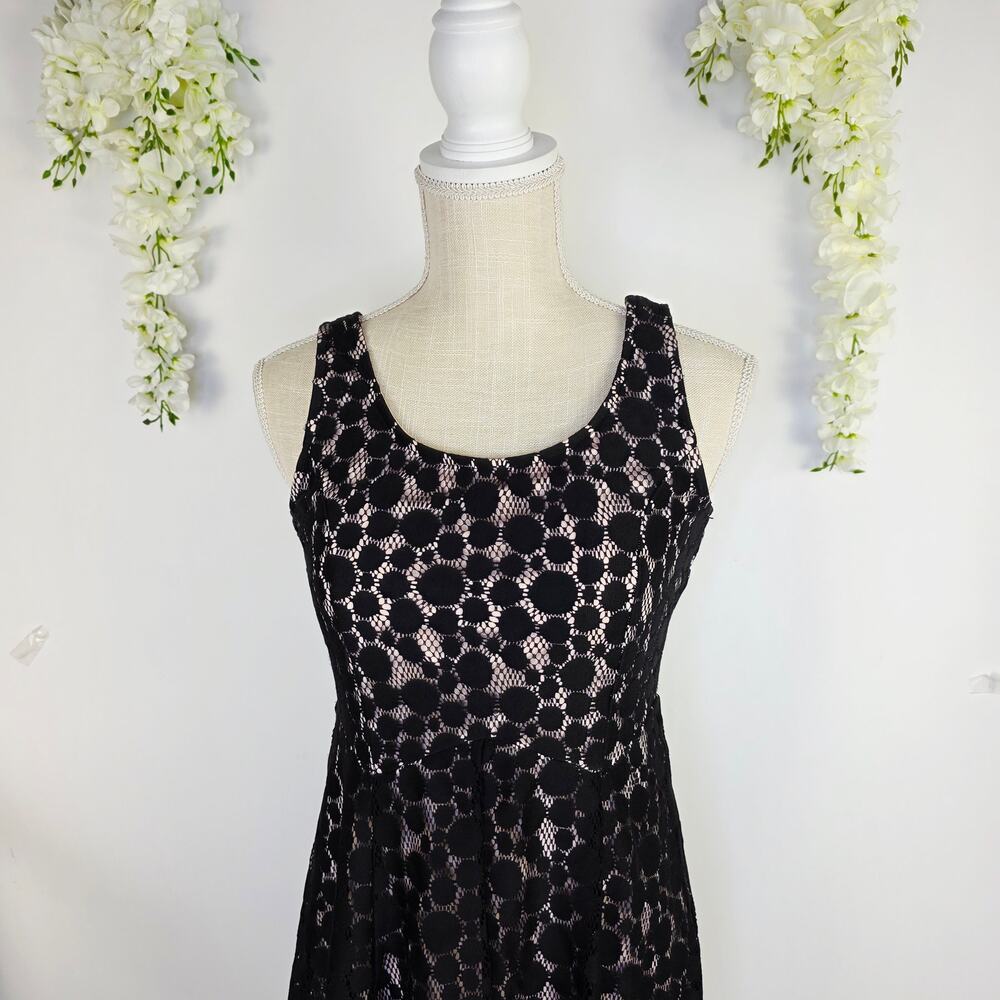 Disney Minnie Rocks the Dots Dress Medium Black Lace Polka Dot Whimisgoth - Picture 4 of 12